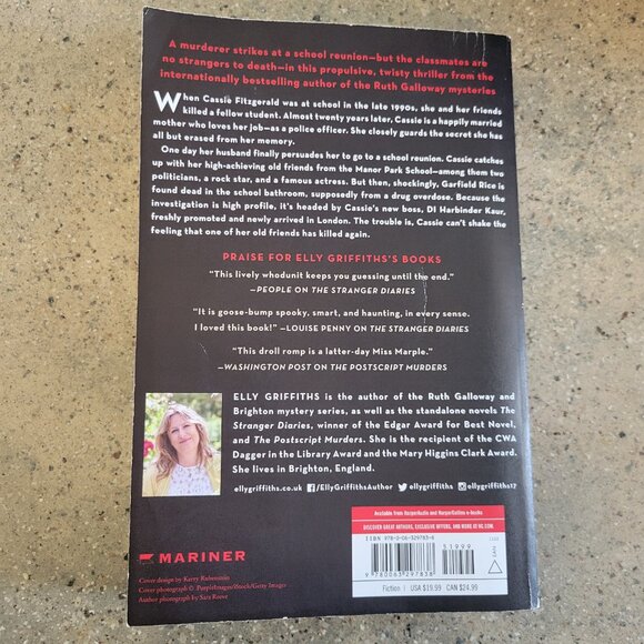 Bleeding Heart Yard Paperback Thriller Novel by Elly Griffiths - GUC - Picture 3 of 4